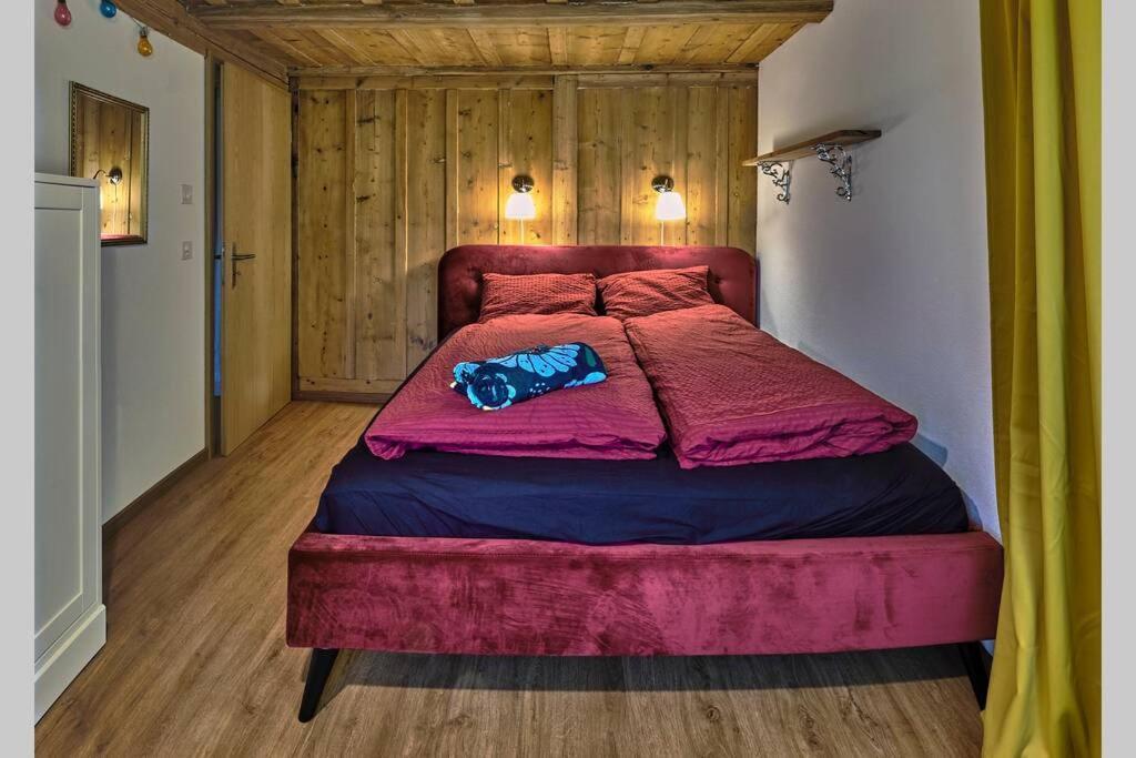 Uelis Stöckli-Familienfreundliche Wohnung auf dem Bauernhof mit Hotpot und Alpakatrekking Meikirch Exterior foto